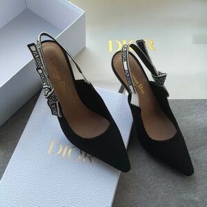 ディオール パンプス レースアップ ラフシモンズ Dior | Shoes | In Search Of Christian Dior X Raf Simons